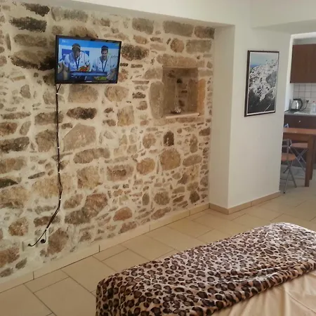Vintage House Studio's Adults Only 2* Pitsidia